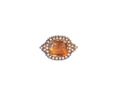 Lot 353 - CITRINE, EMERALD AND SEED PEARL BROOCH