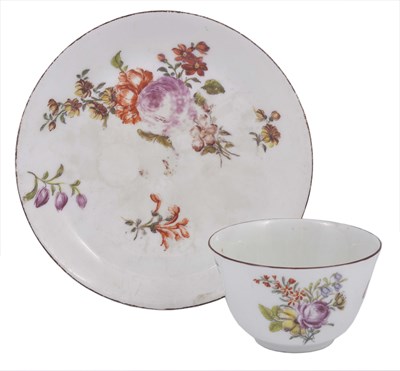 Lot 7 - A CHELSEA TEABOWL AND SAUCER