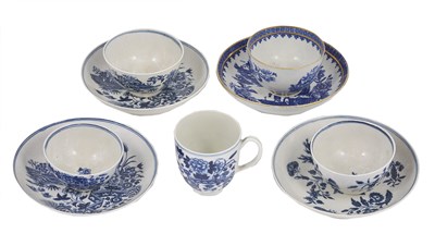 Lot 14 - A GROUP OF WORCESTER BLUE AND WHITE PORCELAIN