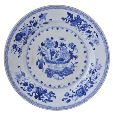 Lot 54 - A CHINESE PORCELAIN BLUE AND WHITE CHARGER, QUIANLONG