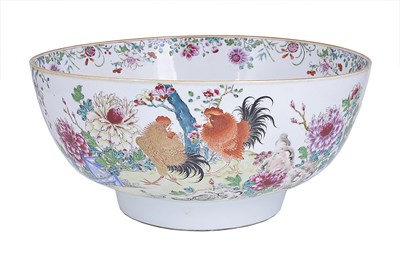 Lot 58 - A CHINESE EXPORT 'COCKEREL' PUNCH BOWL