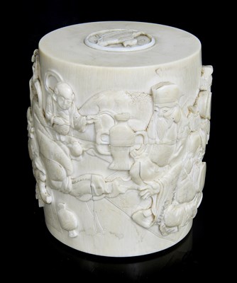 Lot 76 - A JAPANESE IVORY TUSK BOX AND COVER