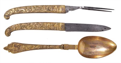 Lot 136 - A GILT-COPPER AND STEEL TRAVELLING KNIFE