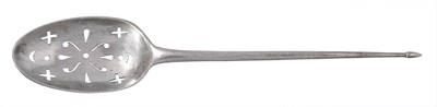 Lot 147 - A SILVER MOTE SPOON