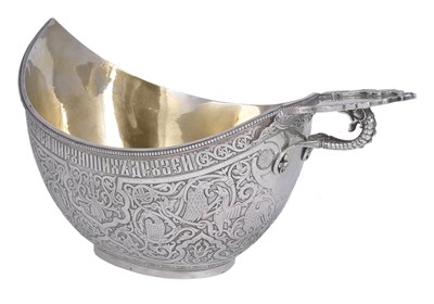 Lot 167 - A LARGE SILVER PRESENTATION KOVSH