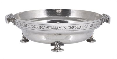 Lot 179 - A SILVER BOWL