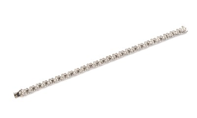 Lot 259 - DIAMOND BRACELET