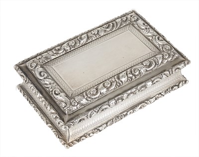 Lot 243 - A WILLIAM IV SILVER SNUFF BOX