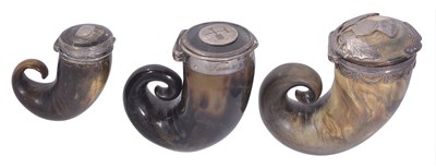 Lot 279 - THREE SCOTTISH SILVER-MOUNTED HORN SNUFF MULLS