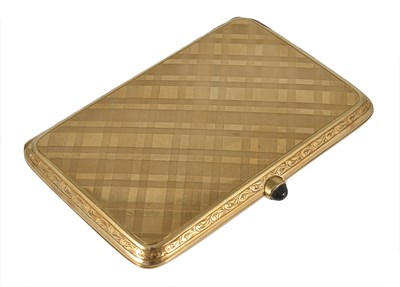 Lot 322 - A GOLD CIGARETTE CASE