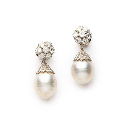 Lot 305 - A PAIR OF CULTURED PEARL AND DIAMOND PENDENT EARRINGS