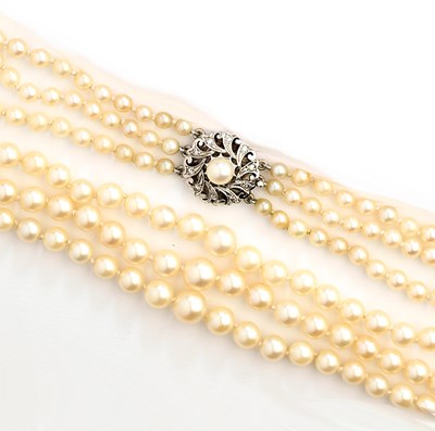 Lot 266 - CULTURED PEARL NECKLACE