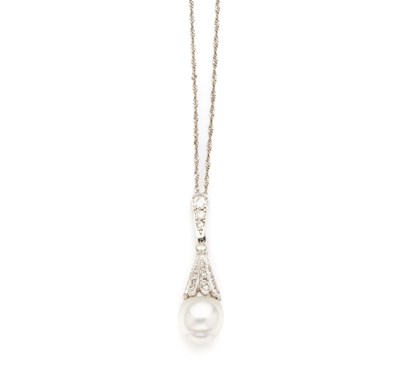 Lot 265 - CULTURED PEARL AND DIAMOND PENDANT