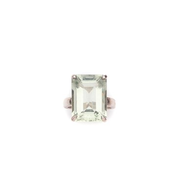 Lot 297 - TIFFANY & CO: GREEN QUARTZ RING