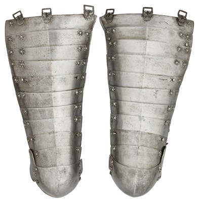 Lot 321 - A PAIR OF NORTH GERMAN TASSETS OF ADJUSTABLE LENGTH, BRUNSWICK, CIRCA 1560-70