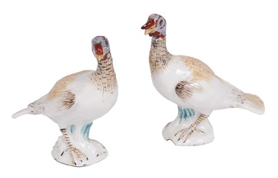 Lot 30 - A PAIR OF GERMAN PORCELAIN MINIATURE FIGURES OF TURKEY HENS