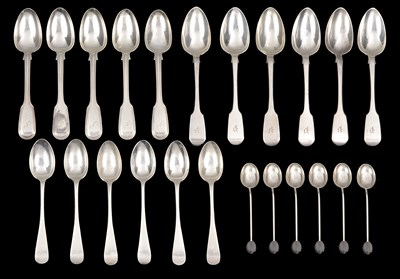 Lot 119 - A SET OF SIX IRISH VICTORIAN SILVER TEASPOONS