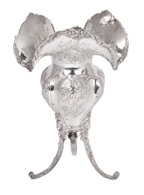 Lot 139 - A GERMAN SILVER VASE