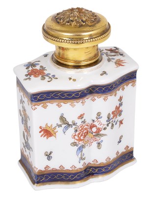 Lot 155 - A FRENCH SILVER-GILT-MOUNTED SAMSON PORCELAIN TOILET BOTTLE