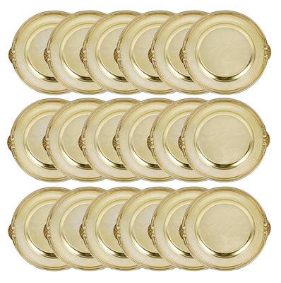 Lot 156 - A SET OF EIGHTEEN FRENCH SILVER-GILT DESSERT PLATES