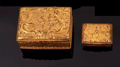 Lot 265 - A GEORGE III GILT-METAL SNUFF BOX