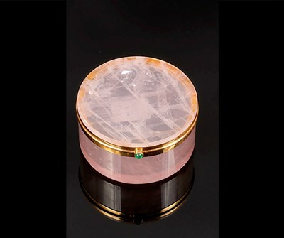 Lot 269 - A GOLD-MOUNTED ROSE QUARTZ BOX