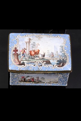 Lot 283 - A GEORGE III ENAMEL BOX