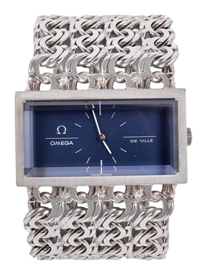 Lot 318 - OMEGA, 'DE VILLE' REF. 8270: A GENTLEMAN'S SILVER BRACELET WATCH