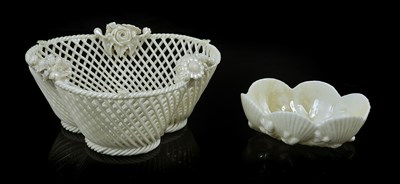 Lot 31 - A BELLEEK 'SHAMROCK' PATTERN BASKET