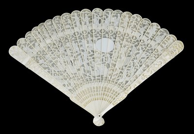 Lot 57 - A CHINESE IVORY BRISÃ‰ FAN