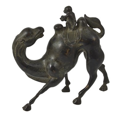 Lot 75 - A CHINESE BRONZE FIGURE OF A MONKEY ON A CAMEL