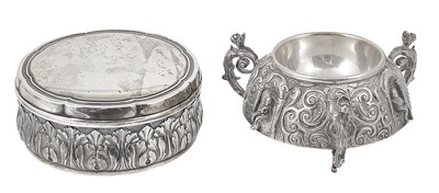 Lot 106 - A FRENCH SILVER TOILET BOX AND COVER