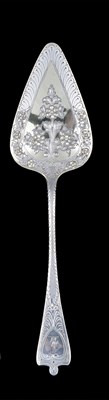 Lot 119 - A SET OF SIX VICTORIAN SILVER BERRY SPOONS