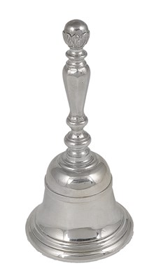 Lot 190 - A SILVER TABLE BELL