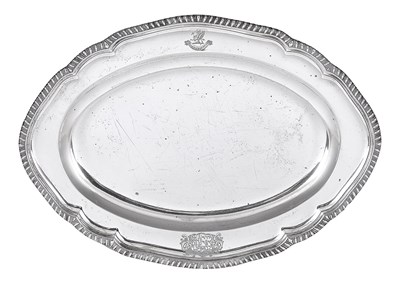 Lot 292 - A GEORGE III SILVER MEAT DISH