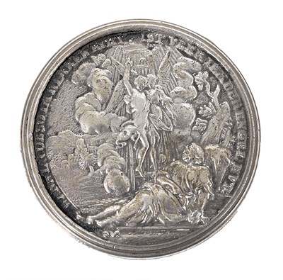 Lot 298 - A GERMAN SILVER BOX MEDAL