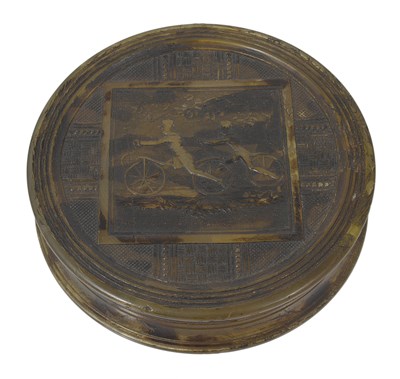 Lot 309 - A GEORGIAN PRESSED HORN SNUFF BOX