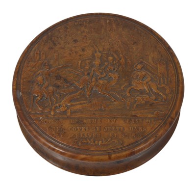 Lot 310 - A FRENCH PRESSED BURR MAPLE SNUFF BOX