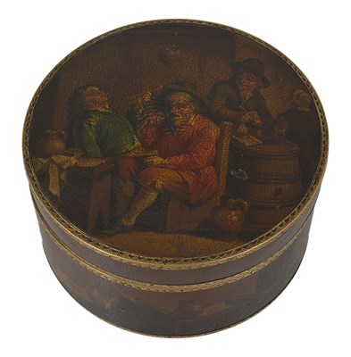 Lot 314 - A GOLD-MOUNTED LACQUER SNUFF BOX AND COVER