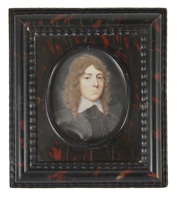 Lot 335 - A PORTRAIT MINIATURE OF YOUNG GENTLEMAN