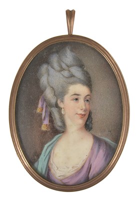 Lot 339 - A PORTRAIT MINIATURE OF A LADY