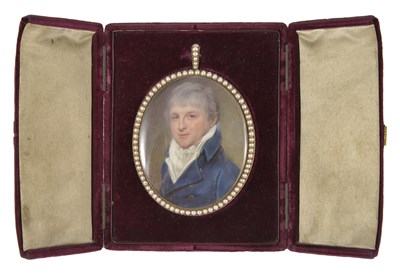 Lot 346 - A PORTRAIT MINIATURE OF A GENTLEMAN