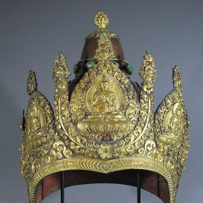 Lot 22 - A KALACHAKRA CROWN