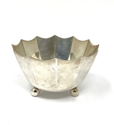 Lot 70 - AN AMERICAN SILVER BOWL, TIFFANY & CO., NEW YORK, MID 20TH CENTURY