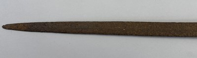 Lot 525 - A SOUTH INDIAN SWORD, LATE 15TH/16TH CENTURY, TAMIL NADU OR TRAVANCORE