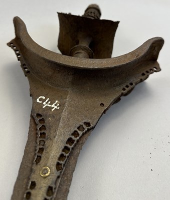 Lot 525 - A SOUTH INDIAN SWORD, LATE 15TH/16TH CENTURY, TAMIL NADU OR TRAVANCORE