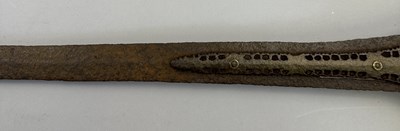 Lot 525 - A SOUTH INDIAN SWORD, LATE 15TH/16TH CENTURY, TAMIL NADU OR TRAVANCORE