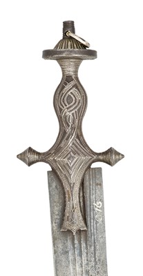 Lot 28 - A SOUTH INDIAN SWORD (TALWAR), 18TH CENTURY, PROBABLY MALABAR