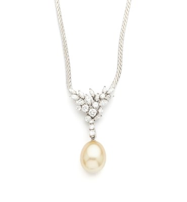 Lot 280 - CULTURED PEARL AND DIAMOND NECKLACE