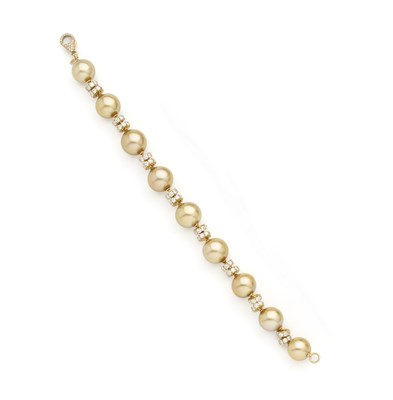 Lot 278 - CULTURED PEARL AND DIAMOND BRACELET